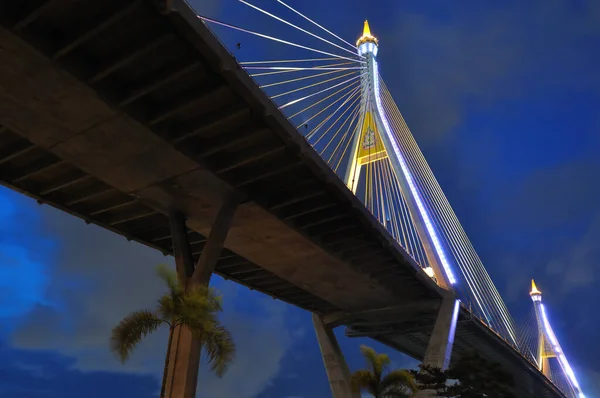 Ponte Rodoviária Com Símbolo Rei Rama9 Crepúsculo — Fotografia de Stock