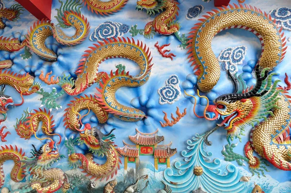 Stuc Dragon Sur Mur — Photo