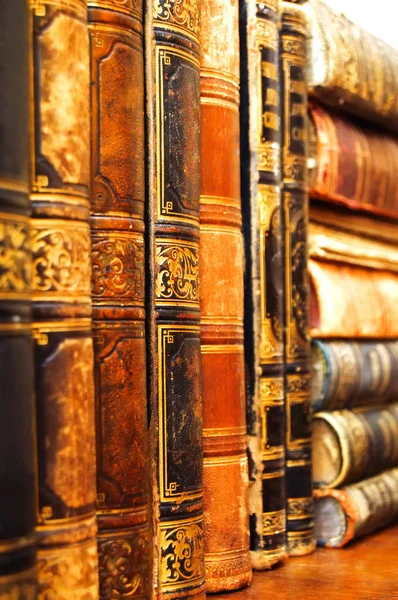 Vintage books in office of the table — Stock Photo, Image