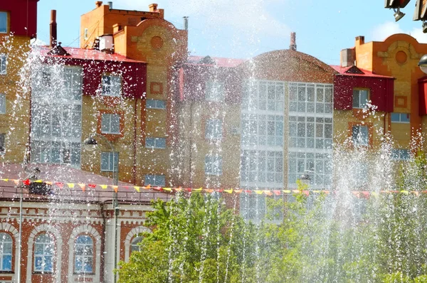 Tyumen yaz çeşmeler Streams