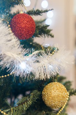 Madalyalı Noel ağacı