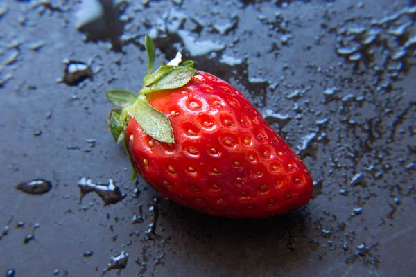 新鲜红草莓 — 图库照片