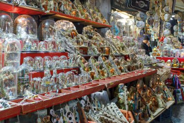 Noel Napoli'de tezgahları