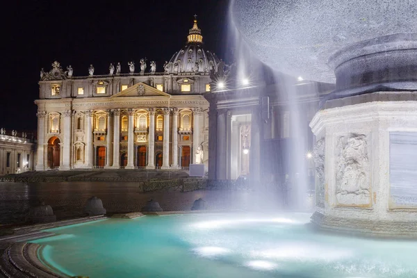 St. Peter's Square, night view — Stock Photo, Image