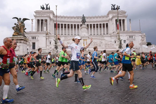 Sportowcy biorący udział w 23 maraton w Rzymie — Zdjęcie stockowe