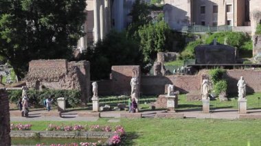 Vestilleri, Palatine evi