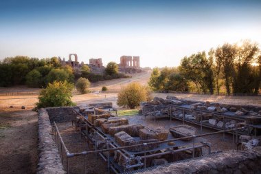 Villa dilimine ve Herod Atticus villası 