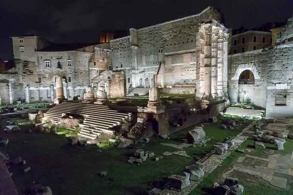 Forum Augusta v noční scéně — Stock fotografie