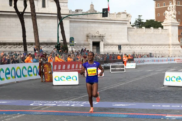 Hasse Wortesa Shure, vid mållinjen i maraton. — Stockfoto
