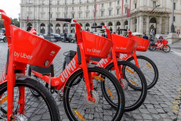 Uber jump, das elektrisch unterstützte Bike-Sharing — Stockfoto