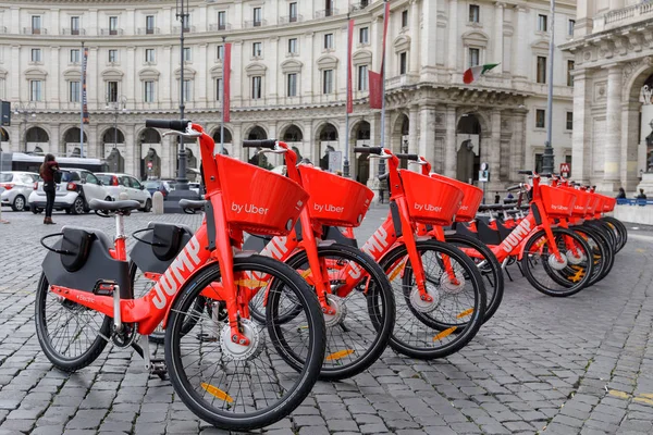 Uber jump, das elektrisch unterstützte Bike-Sharing — Stockfoto