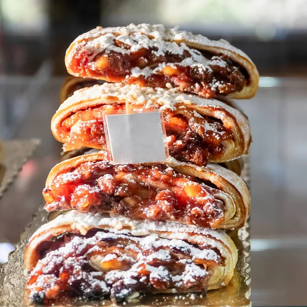 Rocciata con bayas, postre típico de Asís, Italia . — Foto de Stock