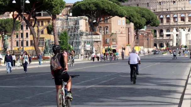 Roma Maggio 2020 Viale Dei Fori Imperiali Prima Uscita Dei — Video Stock