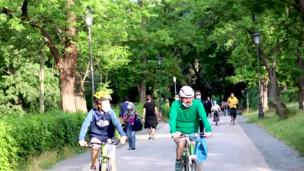 Rome Italie Mai 2020 Les Citoyens Promènent Dans Les Jardins — Video