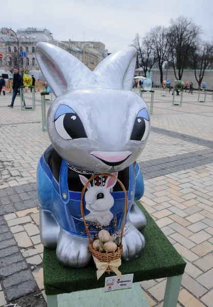 Conejo Pascua Presentado Festival Ucraniano Huevos Pascua Plaza Sofiyskaya Kiev — Foto de Stock