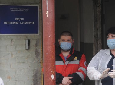 Acil Tıp ve Afet Tıp Merkezi çalışanları, Kiev, 26 Mayıs 2020