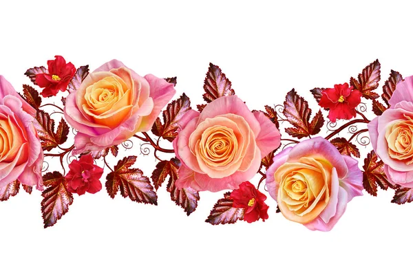 Garland, bukiet delikatny różowy i żółty róże, jasne czerwone kwiaty. Kwiatowy krawędź pozioma. Wzór. — Zdjęcie stockowe