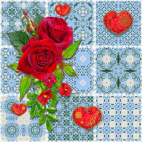 Fondo floral. Patrón sin costuras. Estilo antiguo, forma cuadrada, tono pastel, mosaico. Guirnalda de brillantes rosas rojas hermosas, delicado corazón texturizado con cuentas y perlas . — Foto de Stock