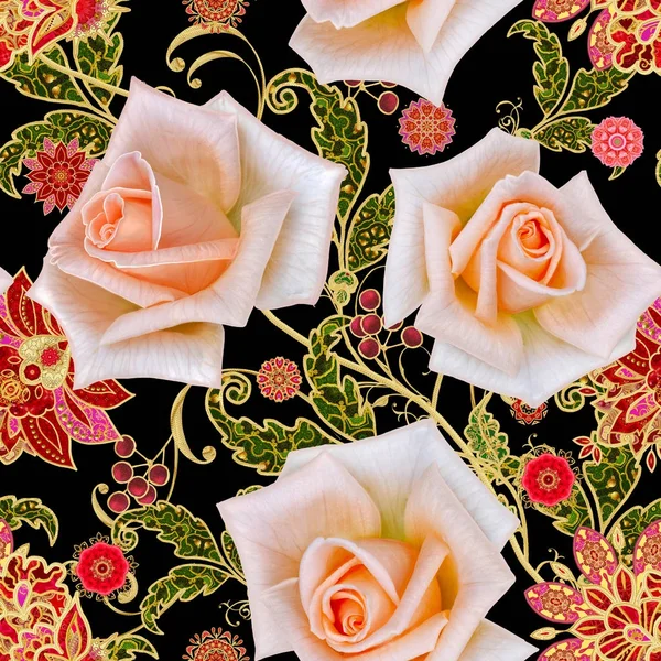 Naadloze patroon. Gouden getextureerde krullen. Briljante lace, gestileerde bloemen, oranje zachte pastel rose. Opengewerkte weven van fijne, gouden achtergrond, Paisley. — Stockfoto