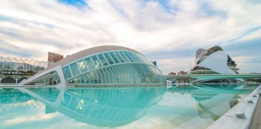 Hemisferic şehir Sanatlar ve Bilimler Valencia - gelenler bekliyor.
