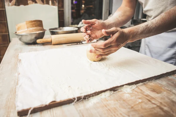 Making dough by male hands — Stock Photo, Image