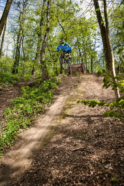 Mountain bike jump — Stock Photo, Image