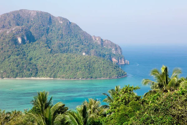 Tropical landscape. Phi-phi island — Stock Photo, Image