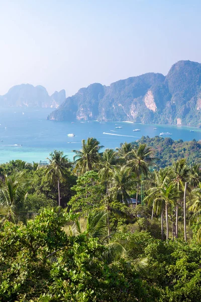 Tropical landscape. Phi-phi island — Stock Photo, Image