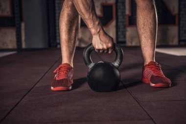 CrossFit kettlebell eğitim