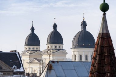 Lviv üst kat penceresinden sıradışı görünümü