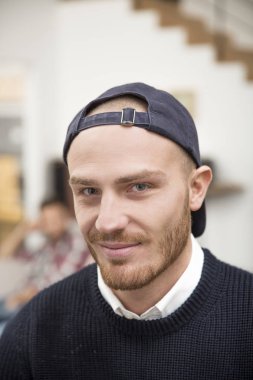 Genç bir adamın portresi