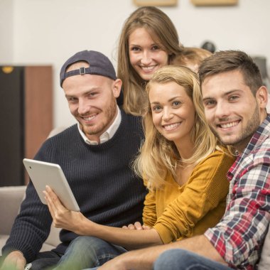 TV program dijital tablet seçme Oda arkadaşı