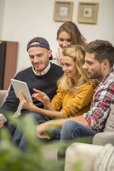 TV program dijital tablet seçme Oda arkadaşı