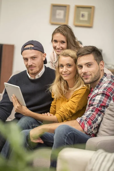 TV program dijital tablet seçme Oda arkadaşı