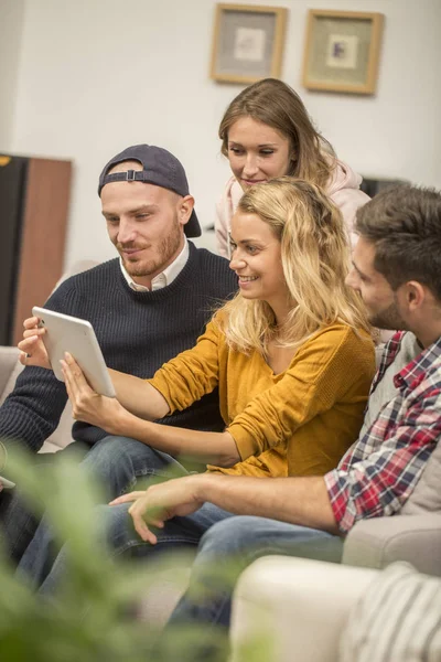 TV program dijital tablet seçme Oda arkadaşı