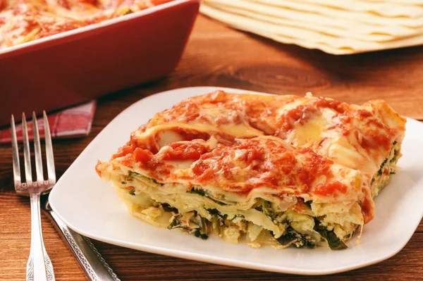 Lasagna, spenót, ricotta, és feta. — Stock Fotó