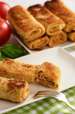 Sığır eti ile doldurulmuş stil krep kroket Lehçe.