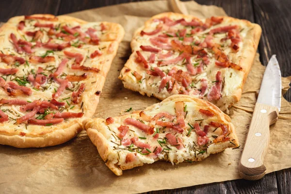 Flammkuchen Traditionelle Elsässische Pizza — Stockfoto