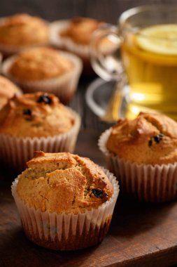 Ev yapımı karabuğday kek, ahşap arka plan üzerinde ücretsiz gluten.