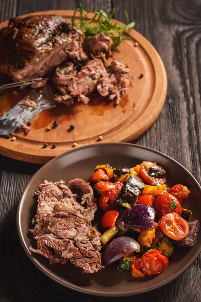 오븐에 야채와 양고기 — 스톡 사진