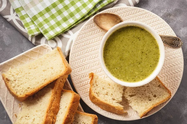 ブロッコリー クリーム スープ菜食主義の食糧 — ストック写真
