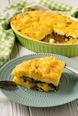 Patates, ıspanak ve peynir güveci..