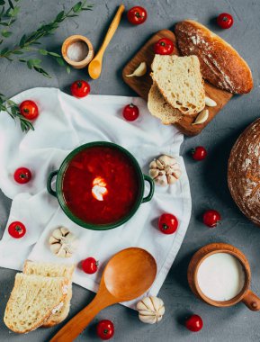 Ukraynalı borsch, kırmızı pancar çorbası