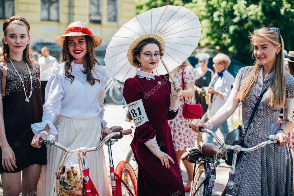 Retro 2018 Ucrania Kiev Ucrania Mayo Crucero Cruceros ...