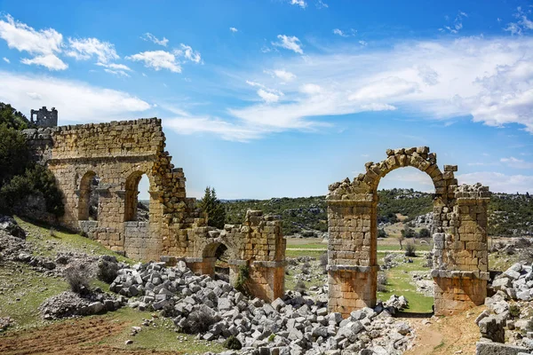 Uzuncaburc Ruiner Mersin Turkiet Ruinerna Antika Städer Olba Akvedukt — Stockfoto