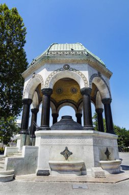 Alman Çeşmesi çardakta Sultanahmet Meydanı Istanbul Türkiye