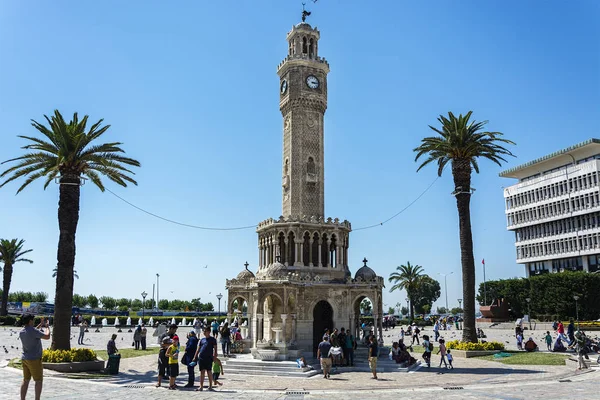 Izmir, Türkiye - Jully 08, 2017: İzmir'in Osmanlı mimari style.symbol içinde kule inşa edilmiştir