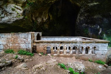 Cennet ve cehennem sinkholes. (cennet ve cehennem:heaven ve cehennem) mersin, Türkiye