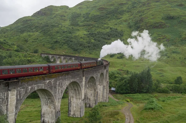 Glenfinnan tren viyadük