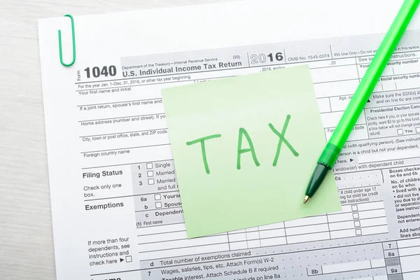 Formulario de declaración de impuestos —  Fotos de Stock